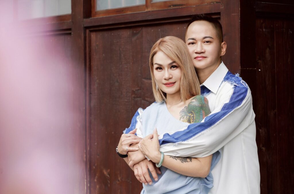 黑鷹x芷琦甜唱〈舊情永難忘〉「拆除界歌王」娶「台語鄧紫棋」合體出道發功啦！