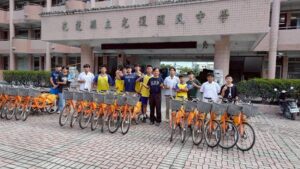 老YouBike新任務    新北捐45輛YouBike 1.0助光復學子通學