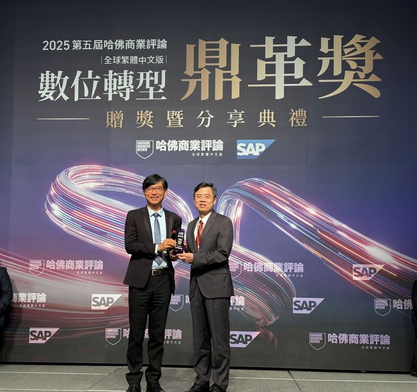 唯一醫療機構領袖　 臺北醫院鄭舜平榮獲「鼎革獎」