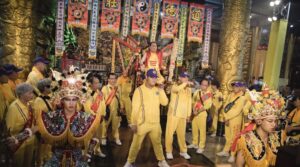 北台灣唯一夜巡太子廟！  護國宮遶境萬人共行祈福桃園