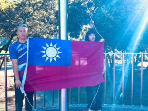 旗海翻騰國歌響徹雲霄   林口3000人歡慶雙十
