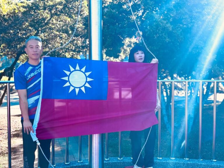 旗海翻騰國歌響徹雲霄   林口3000人歡慶雙十