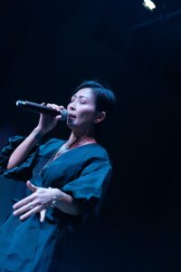 林曉培變身「大歌廳」女伶 領軍陳謙文 田亞霍及邱振哲 郭家瑋等15位音樂人組「祝壽團」輪番獻聲