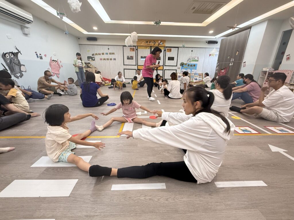新北早療中心親子三合一課程　早療家庭與一般家庭共學共玩