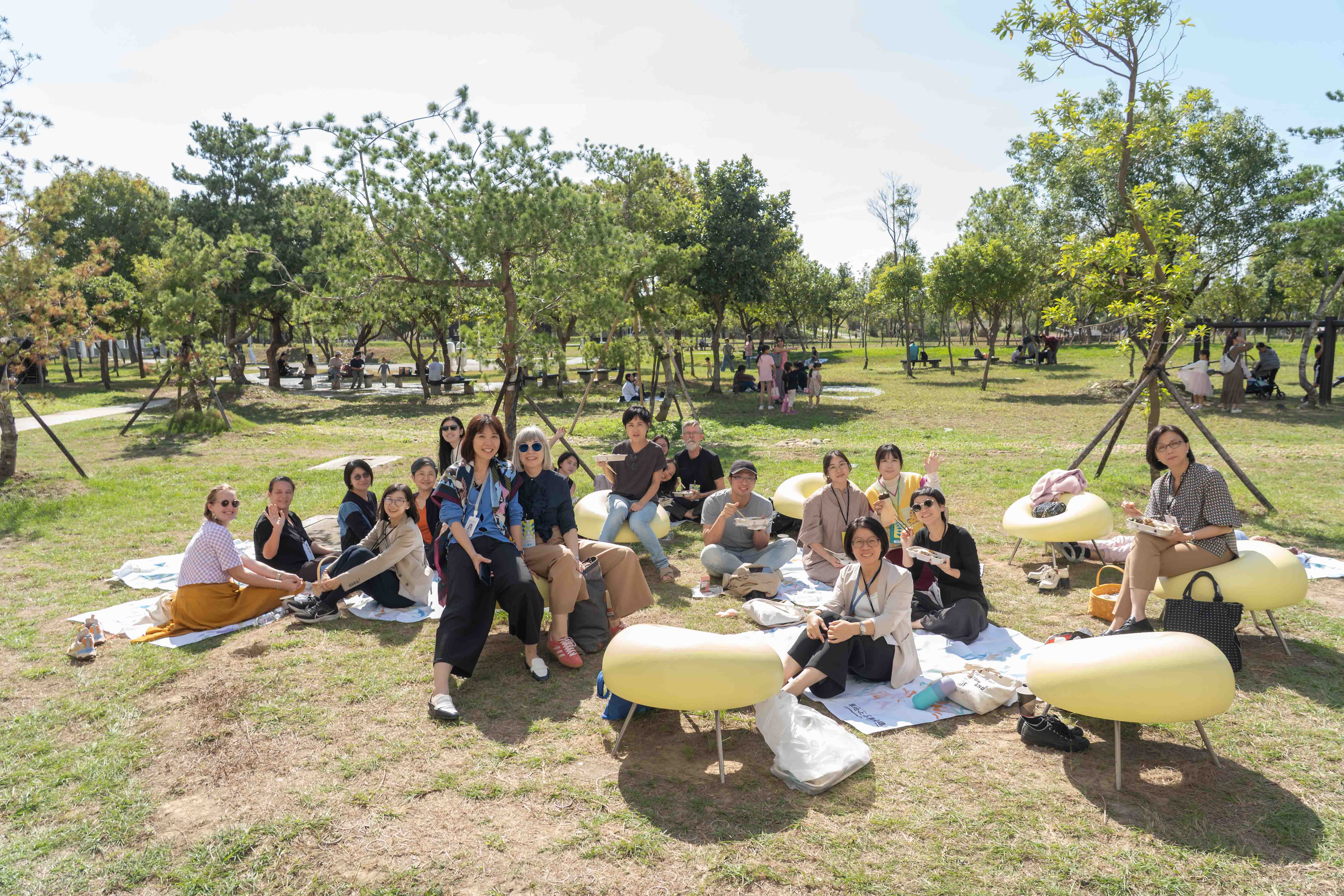 臺中文化治理結構性空洞危機 ? 臺中綠美圖國際論壇鏡像效應 臺中文化治理結構性空洞危機 ? 臺中綠美圖國際論壇鏡像效應