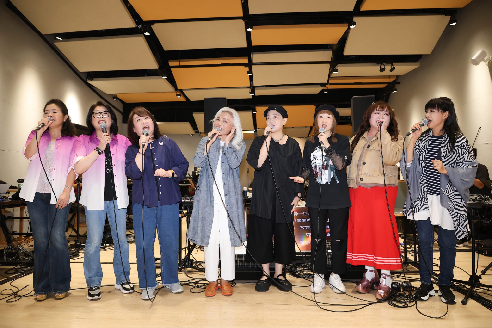 民歌史上龐大幕後製作揭密!民歌大團圓動員2500人打造7小時音樂不間斷民歌盛典 大巨蛋超狂「服務密碼」全面公開 民歌史上龐大幕後製作揭密!民歌大團圓動員2500人打造7小時音樂不間斷民歌盛典 大巨蛋超狂「服務密碼」全面公開