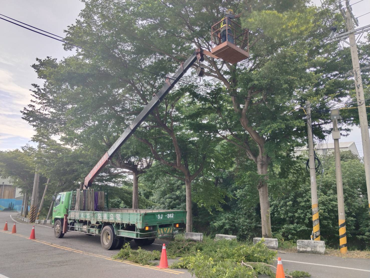 台中超前部署防颱整備　盧秀燕：多一份防範　少一份災害