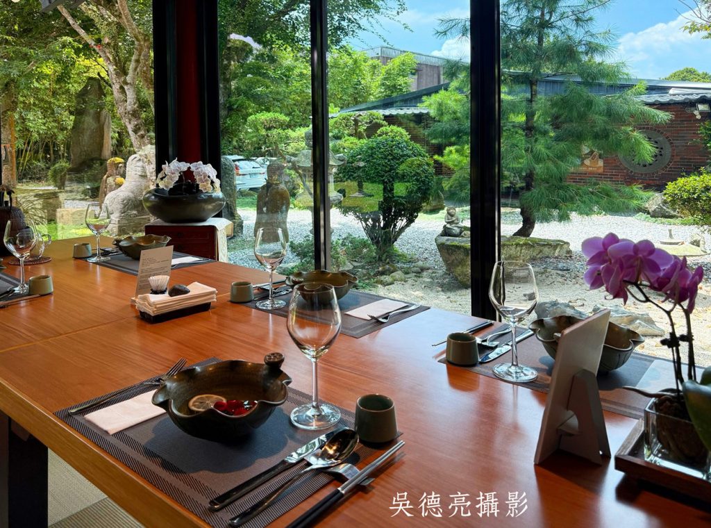 日本留台女大生的茶道盛饗 抹茶、三線、和服秀 日本留台女大生的茶道盛饗 抹茶、三線、和服秀