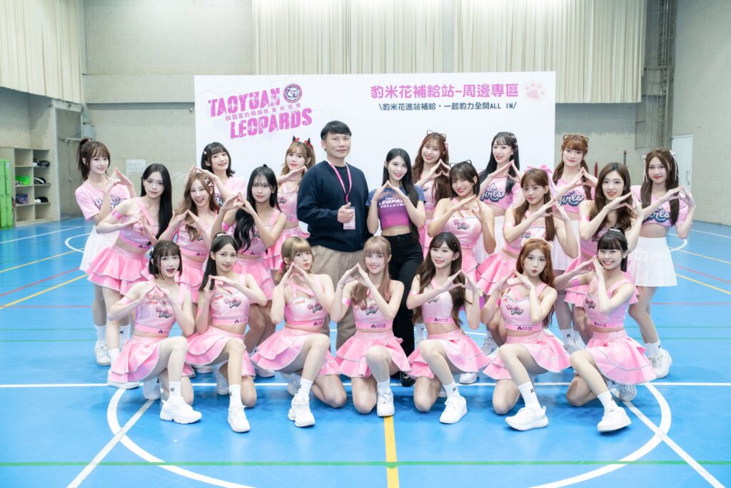 %E6%A1%83%E6%B0%A3%E5%A5%B3%E5%AD%A9%E8%81%AF%E7%9B%9F%E6%9C%80%E5%BC%B7%EF%BC%81%EF%BC%88%E4%B8%AD%EF%BC%89%E5%9F%B7%E8%A1%8C%E9%95%B7%E9%99%B3%E5%AE%B6%E5%A5%87%E3%80%81%E8%88%9E%E8%B9%88%E7%B8%BD%E7%9B%A3%E9%99%B8%E7%AD%B1%E6%99%B4%E7%8E%87 20%E4%BD%8D%E7%B5%95%E7%BE%8E%E5%A4%A9%E4%BD%BF%E9%99%8D%E8%87%A8