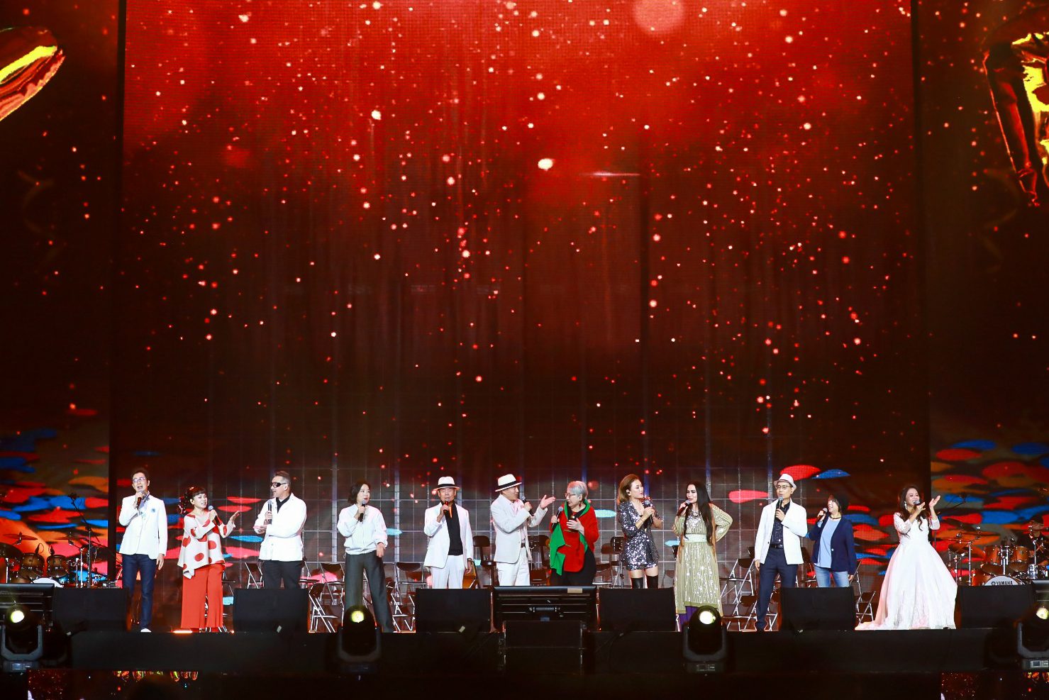 臺北大巨蛋民歌50大團圓 74位民歌手獻唱122首金曲打造七小時不斷電演出 臺北大巨蛋民歌50大團圓 74位民歌手獻唱122首金曲打造七小時不斷電演出