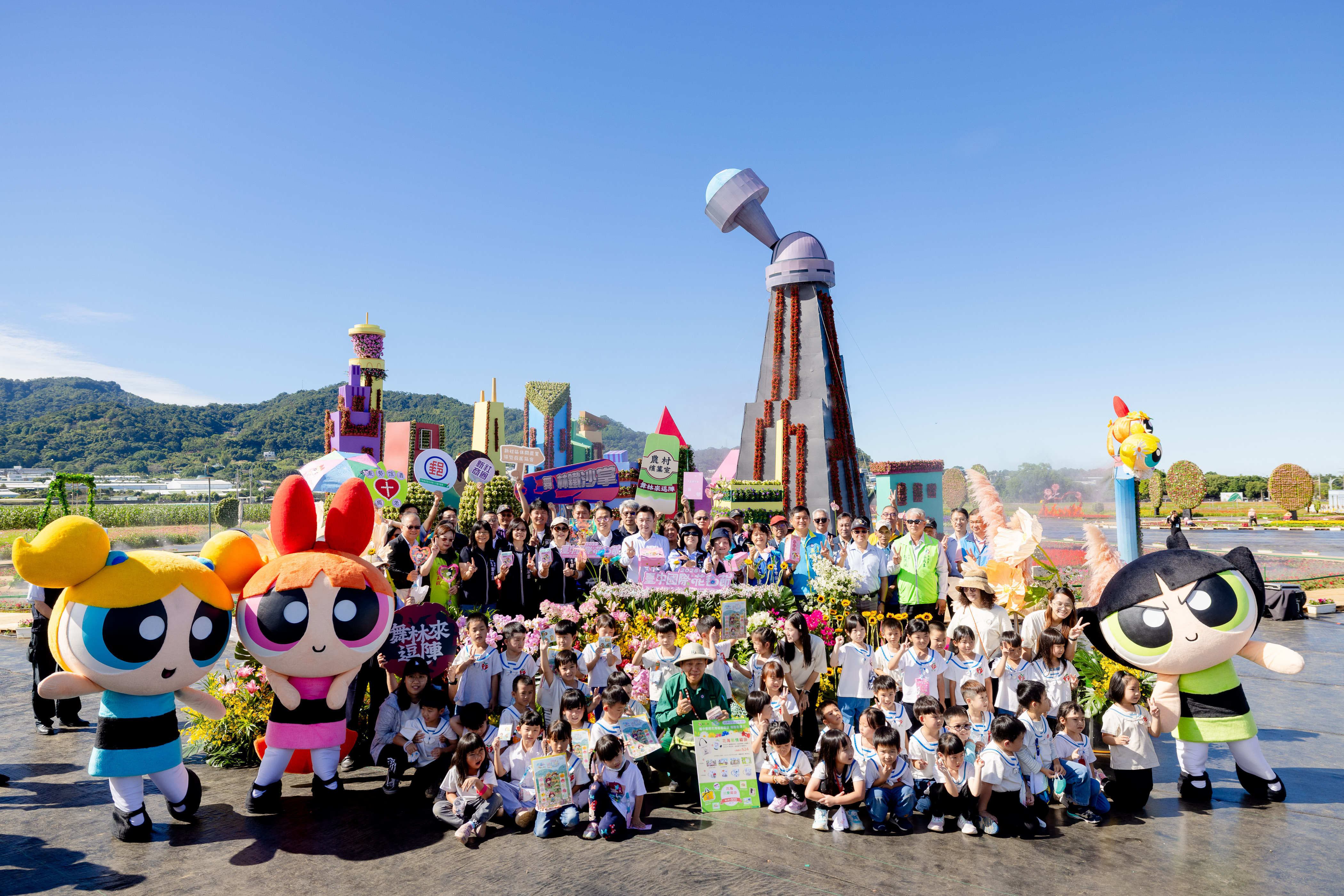 花毯節淪「煙火秀」? 節慶經濟優缺點分析 花毯節淪「煙火秀」? 節慶經濟優缺點分析