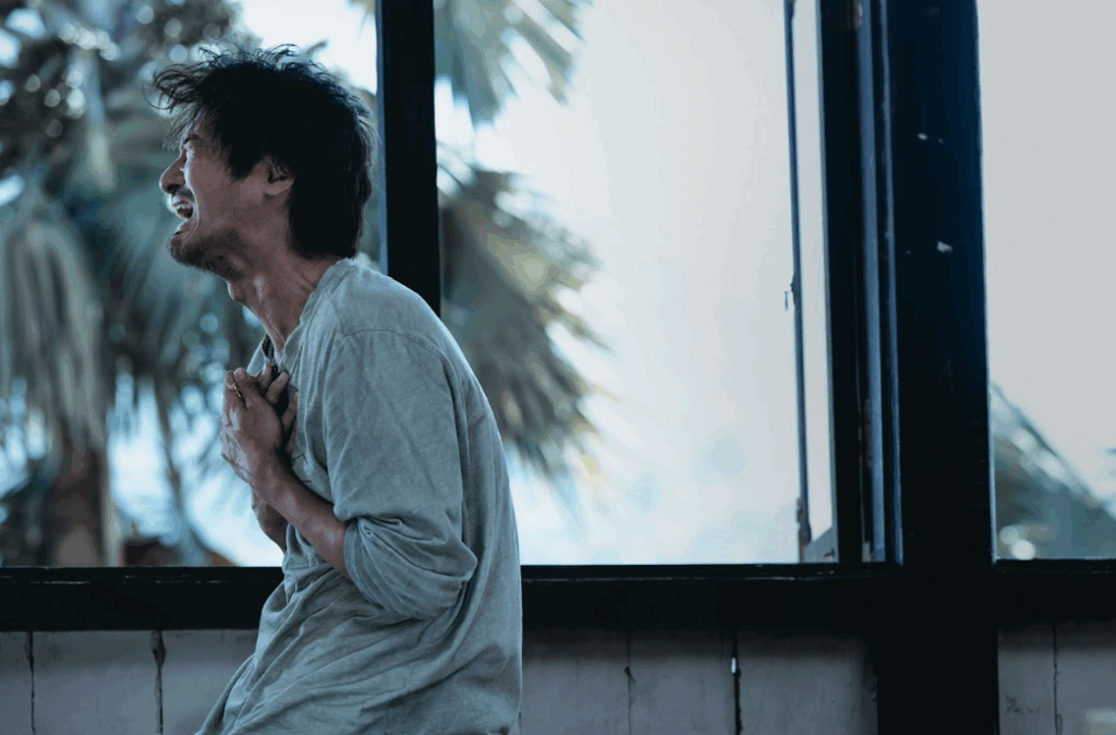 華語天后張韶涵傾情獻唱《暮色迴響》 《默殺》釋出繁體版推廣曲 MV 22 %E8%9E%A2%E5%B9%95%E6%93%B7%E5%8F%96%E7%95%AB%E9%9D%A2 2025 11 26 203417 1024x674 1