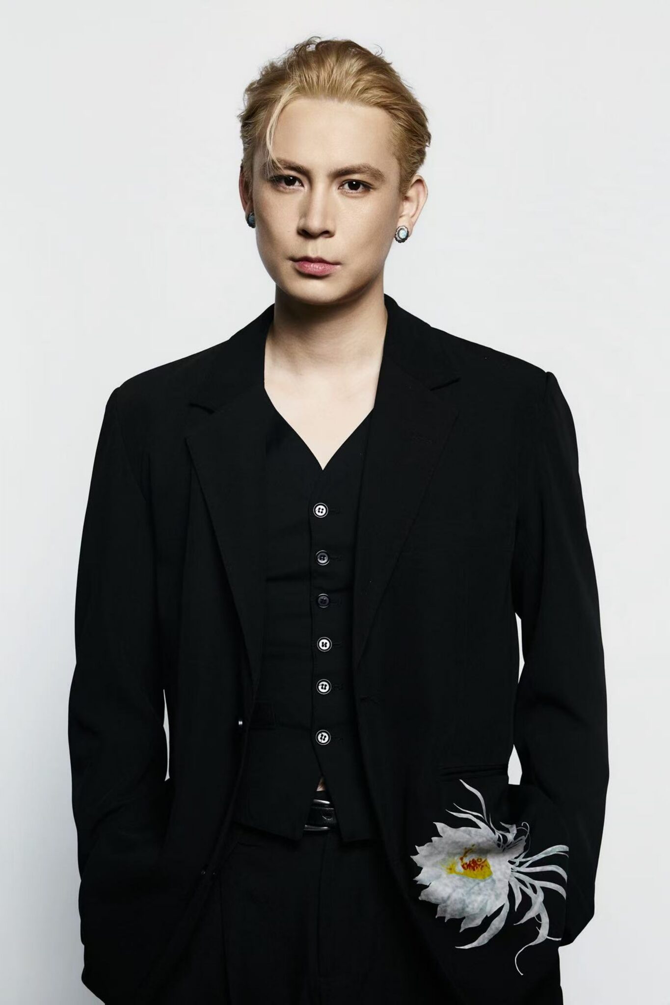 step.jad依加「夜奔」台北開唱 憑天賦與自學音樂衝上舞台高峰 step.jad依加「夜奔」台北開唱 憑天賦與自學音樂衝上舞台高峰