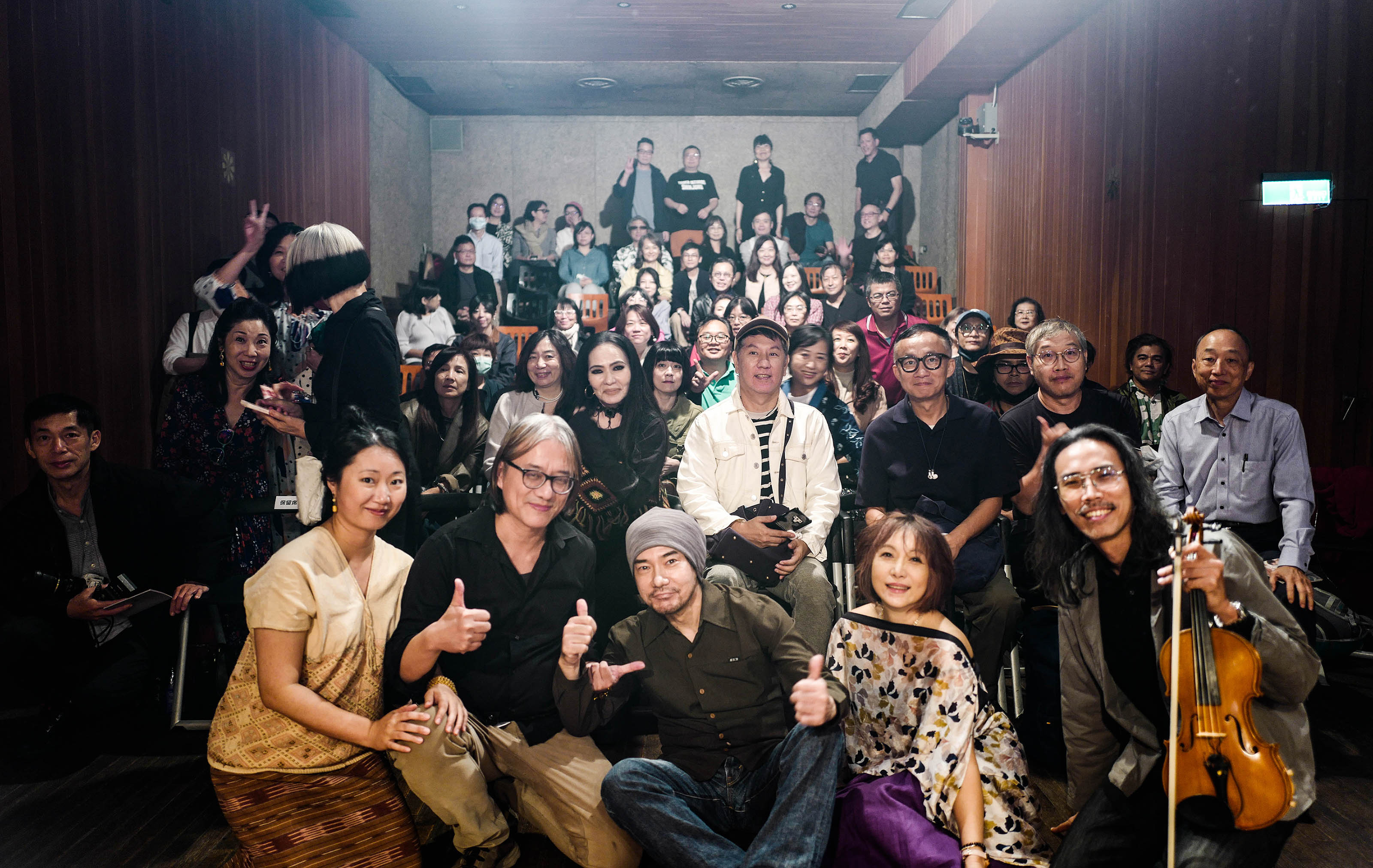 阮丹青唱盡人生四季 從山到海從旅途到舞台 闊別樂壇華麗回歸 阮丹青唱盡人生四季 從山到海從旅途到舞台 闊別樂壇華麗回歸