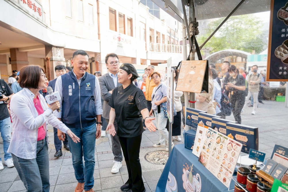 「台北造起來ㄈㄥ年慶」24家台北特色好店 品牌轉型共創魅力新城事 21 02%E8%87%BA%E5%8C%97%E5%B8%82%E6%94%BF%E5%BA%9C%E4%BF%9E%E6%8C%AF%E8%8F%AF%E5%89%AF%E7%A7%98%E6%9B%B8%E9%95%B7%E5%B7%A1%E7%A6%AE%E5%BA%97%E5%AE%B6%E6%94%A4%E4%BD%8D