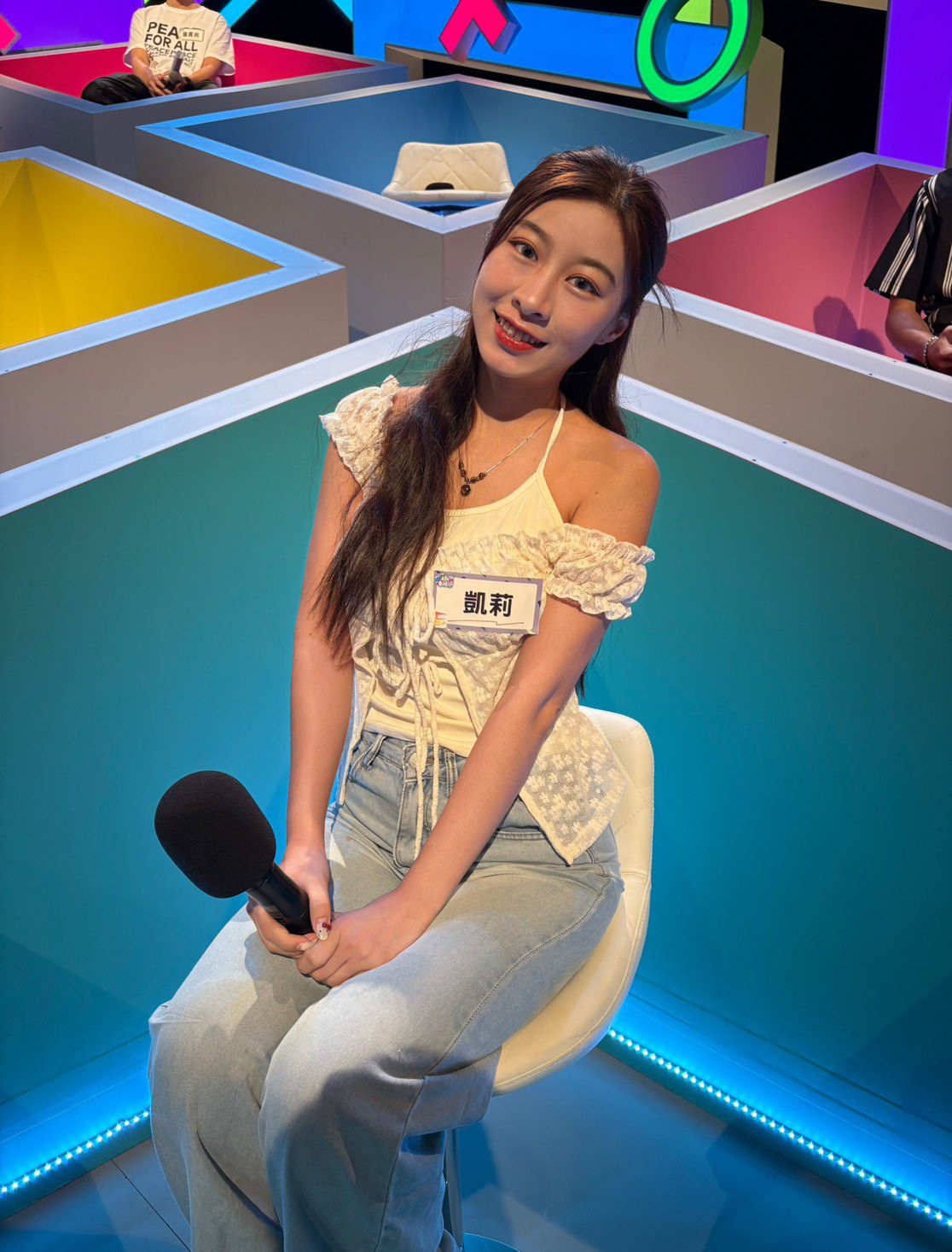 啦啦隊凱莉親曝「哥布林現場」男粉用海報戳女孩胸口 啦啦隊凱莉親曝「哥布林現場」男粉用海報戳女孩胸口