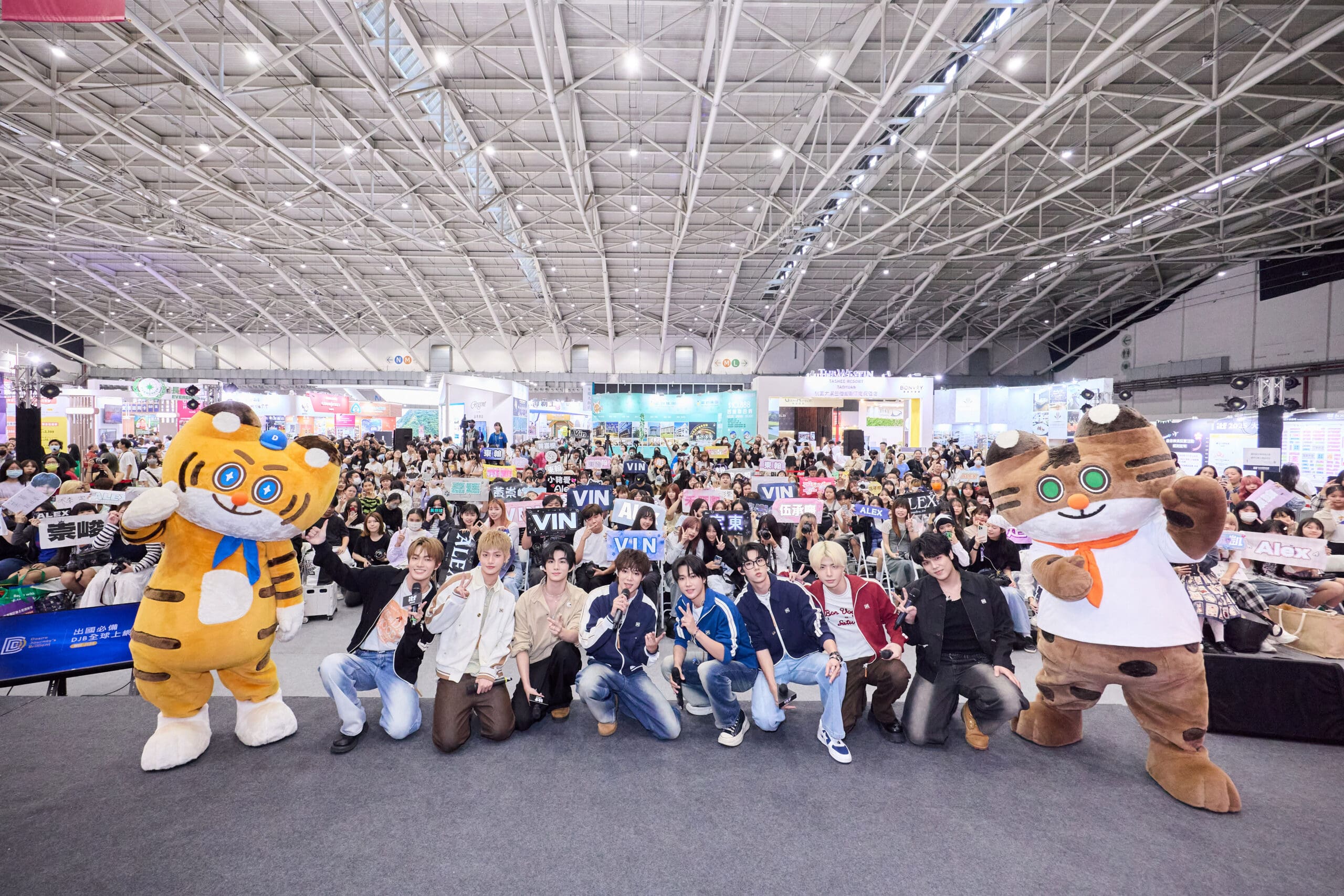 ARKis 擔任首日 IFT 旅展演出嘉賓 8人8種享受法旅遊觀念大不同