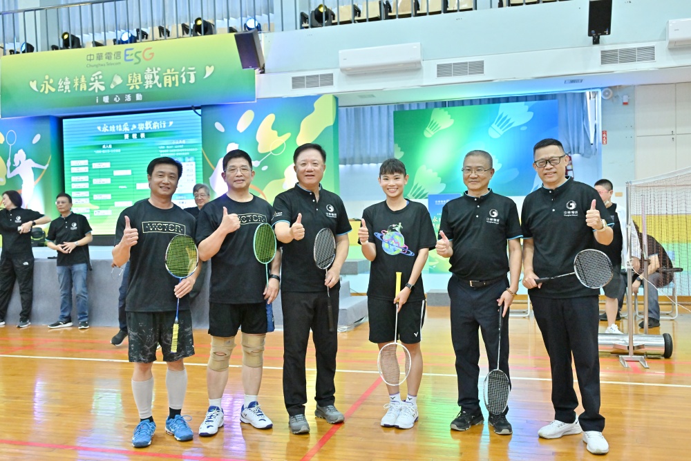 戴資穎揮拍教學!中華電信捐贈數位閱讀帳號與運動物資助力學童追夢 9 03%E4%B8%AD%E8%8F%AF%E9%9B%BB%E4%BF%A1%E6%8D%90%E8%B4%88%E6%95%B8%E4%BD%8D%E9%96%B1%E8%AE%80%E5%B8%B3%E8%99%9F%E8%88%87%E9%81%8B%E5%8B%95%E7%89%A9%E8%B3%87%E5%8A%A9%E5%8A%9B%E5%AD%B8%E7%AB%A5%E8%BF%BD%E5%A4%A2