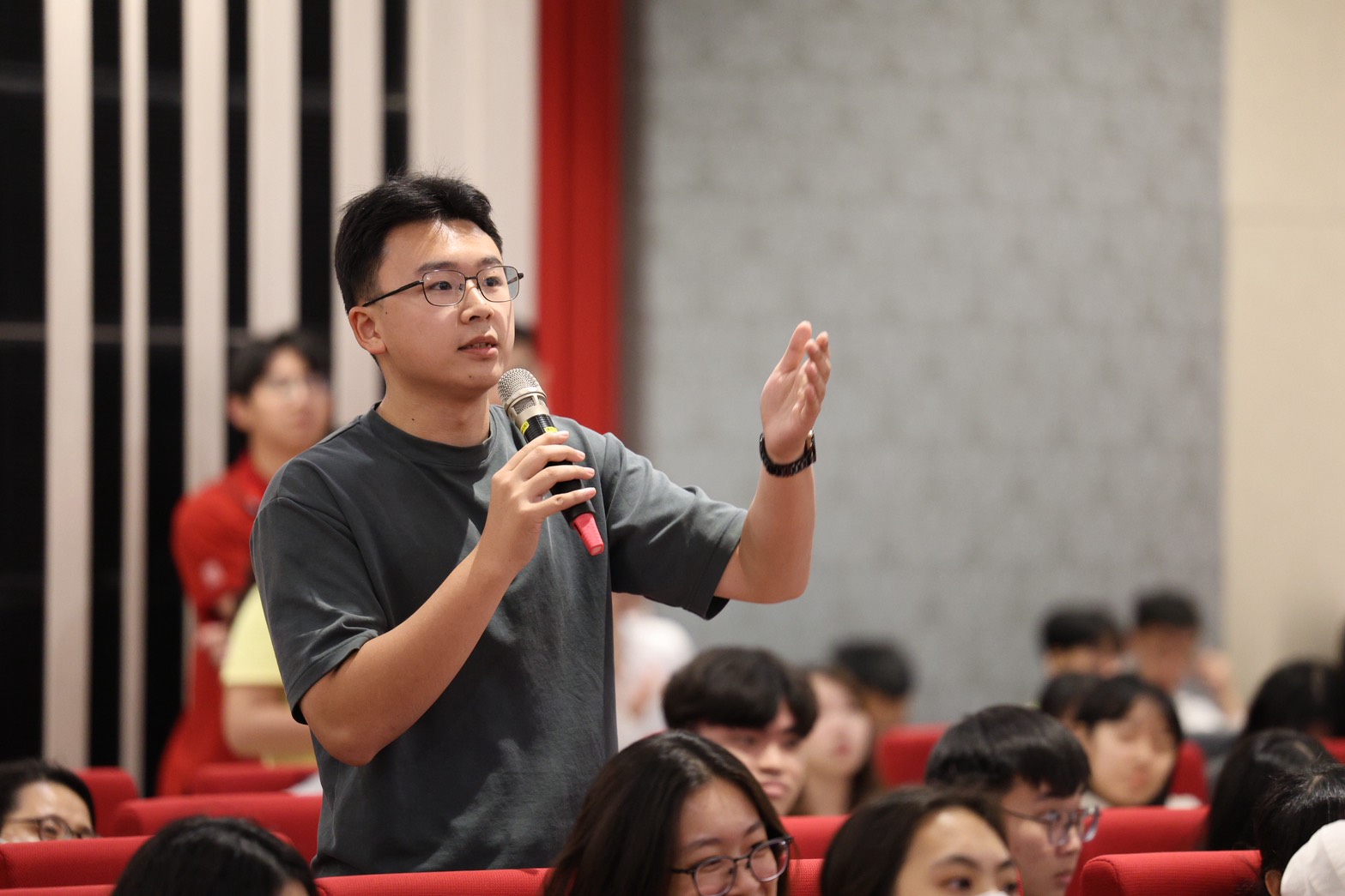 從醫師到作家 侯文詠揭青年天賦線索