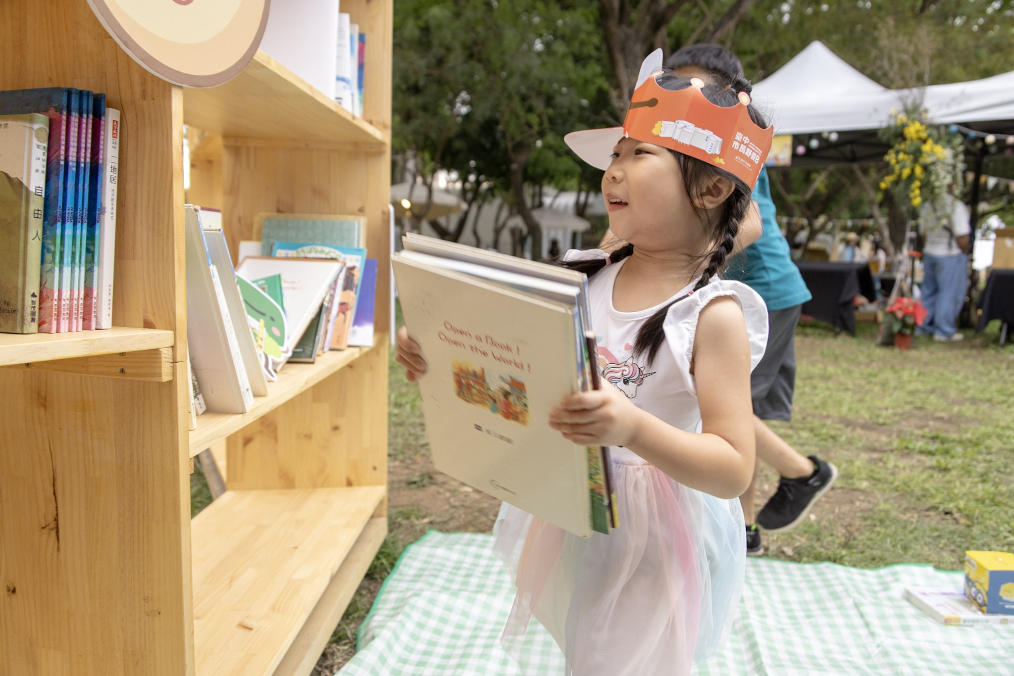 公共閱讀與城市治理 台中漂書架的經濟學 公共閱讀與城市治理 台中漂書架的經濟學