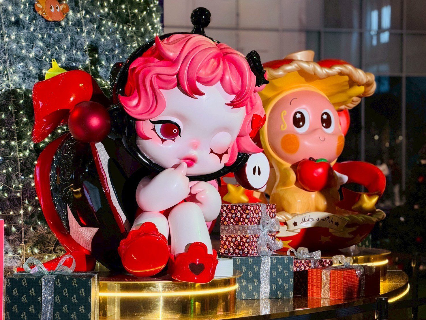 南紡「蘋安綻Fun 幸福相遇」聖誕展區登場 POP MART六大IP首度齊聚亮相 南紡「蘋安綻Fun 幸福相遇」聖誕展區登場 POP MART六大IP首度齊聚亮相