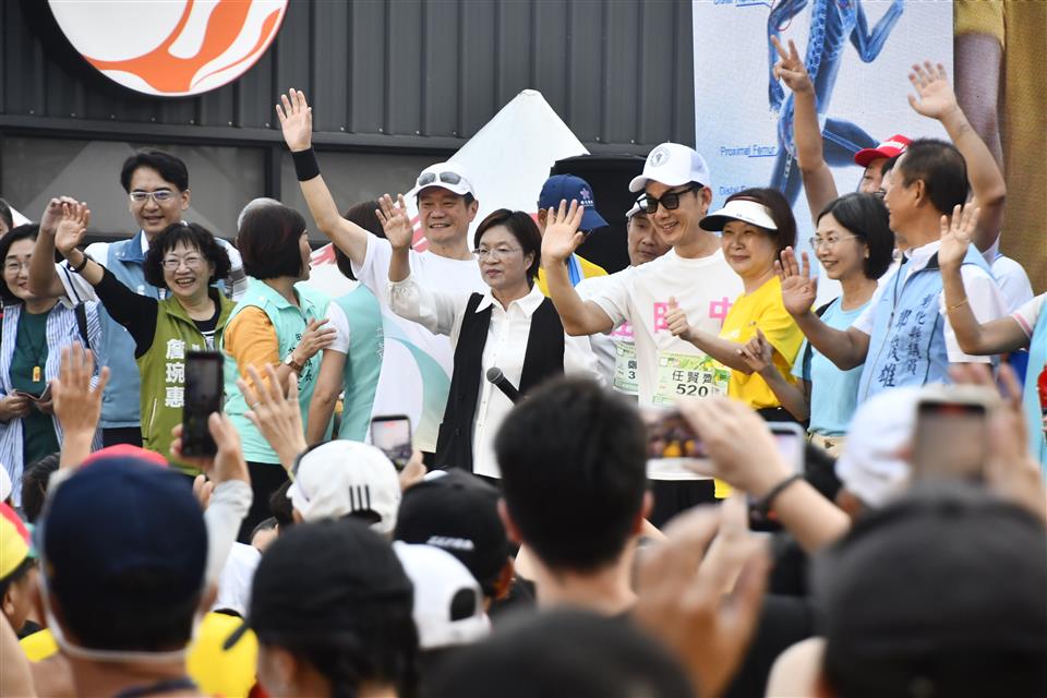 最有人情味的田中馬開跑 2萬6000人熱情參與