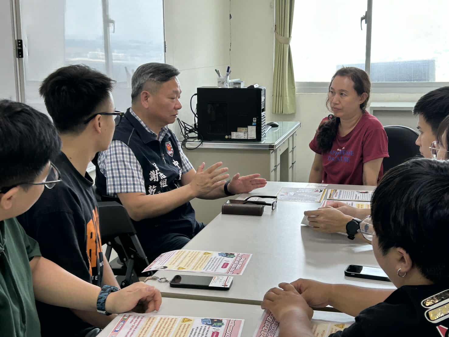 中壢分局聯手大專院校 辦多國語言講座提外籍學子法治觀念 中壢分局長林鼎泰期待透過講座給予外籍學子主動獲取安全法治資源的管道,讓他們能夠安心在臺學習與生活。(記者翻攝)