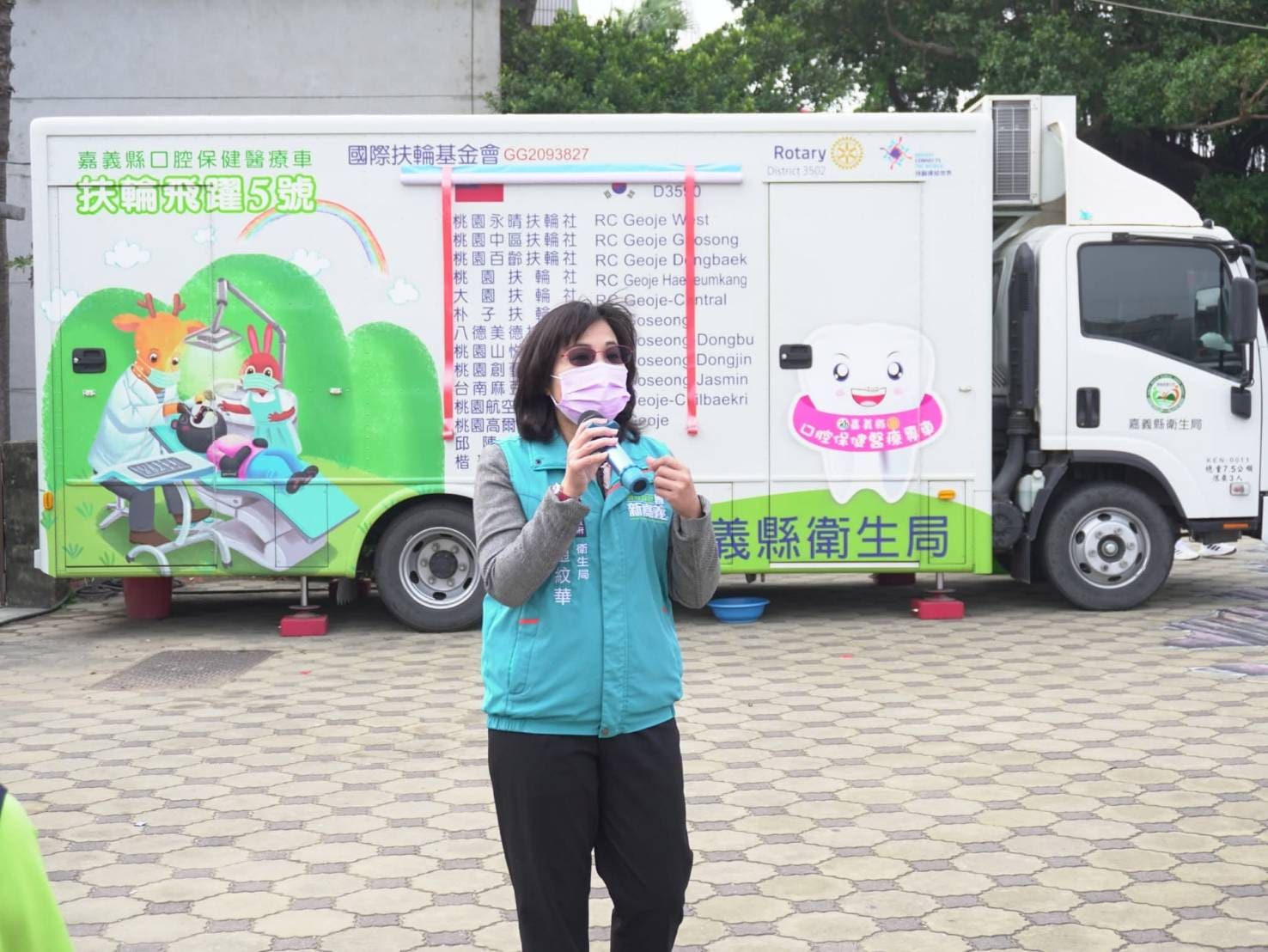 嘉義縣牙科醫療覆蓋率達100％　專車深入偏鄉守護口腔健康