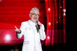 81高齡巨肺狂飆熱唱 完勝世界紀錄！ 孫情搏命連3場個唱