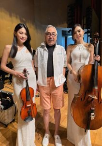 孫情重陽連唱三場　孔鏘美女提琴演奏引爆觀眾熱情