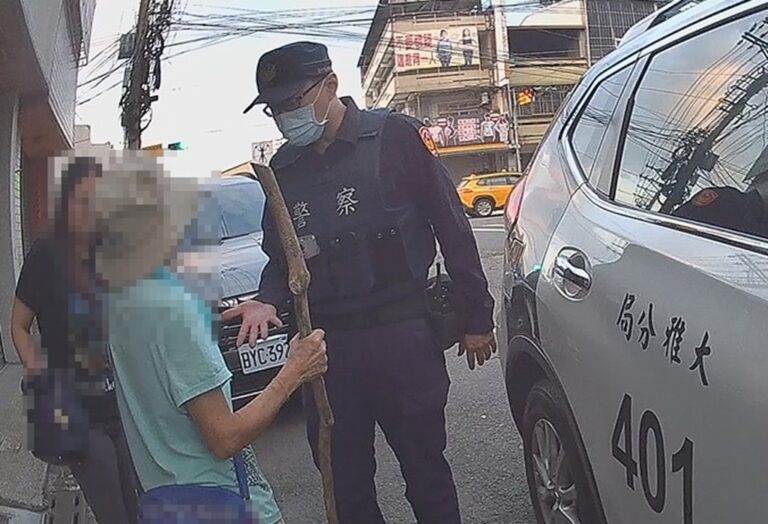 八旬老嫗迷途「徘徊街頭」 潭北警愛心助返家