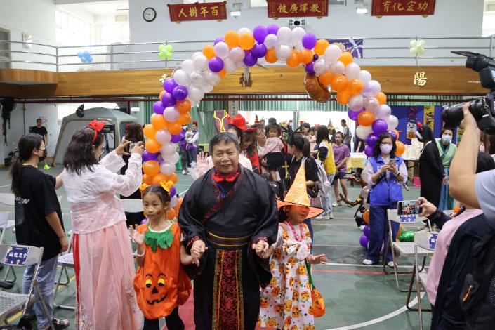 雲林萬聖節「萌鬼萌獸」大集合　張麗善縣長與親子同樂嗨翻北港