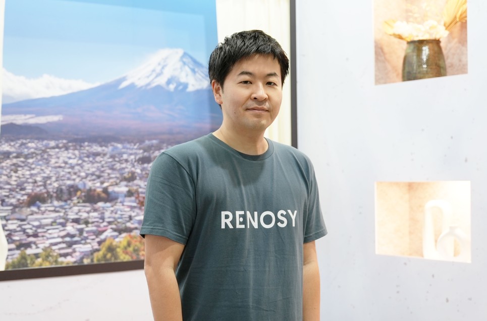 地產博覽會登場 大阪是唯一進入世界前十名的亞洲城市成矚目 專家渡邊信洋表示,RENOSY利諾喜,以AI技術為核心,嚴選空置風險低、收益穩定的物件,並且每月由專門的團隊採購。(圖/業者 提供)