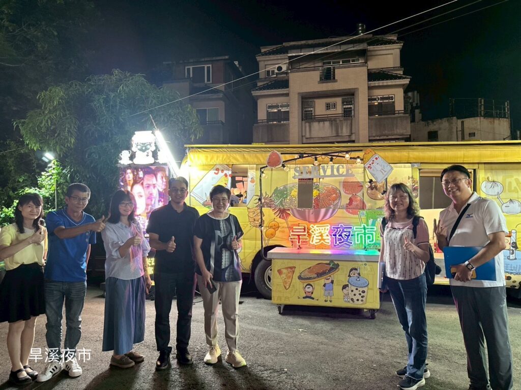 台中市集閃耀2,481顆星 榮登全國評鑑六連霸冠軍寶座 旱溪夜市榮獲經濟部認證114年四星優良市集。(圖/臺中市政府經濟發展局 提供)