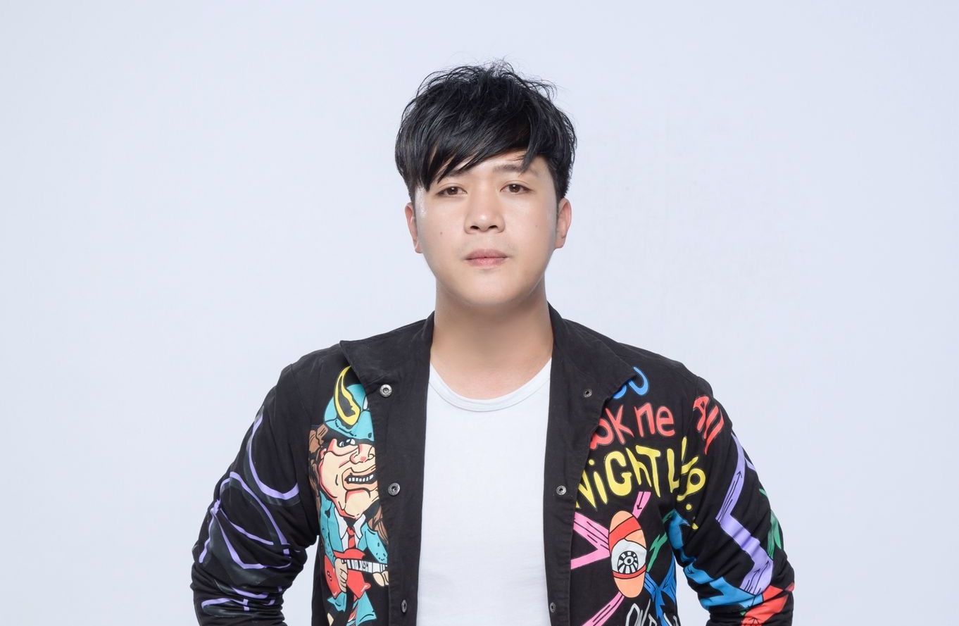 吳亦偉在台北海大講座自爆，爸爸曾說自己唱歌是家中最難聽的。(圖/台北海大 提供)