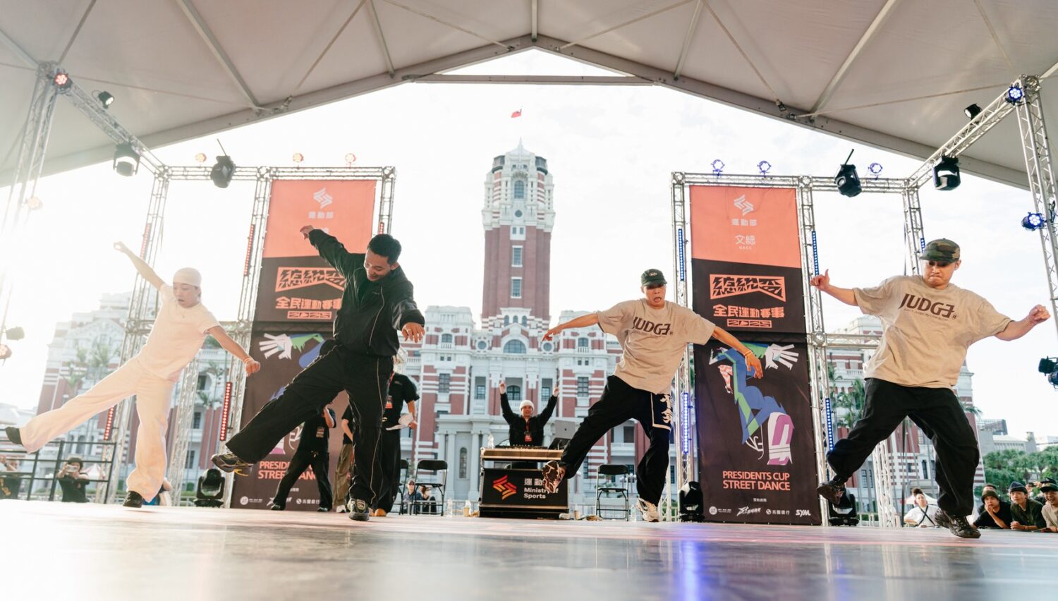 全場暴動!IP LOCKERS再登台灣巔峰 首屆「總統盃街舞大賽」封王!凱道炸裂見證台灣街舞歷史 IP LOCKERS。(圖/勝星娛樂 提供)