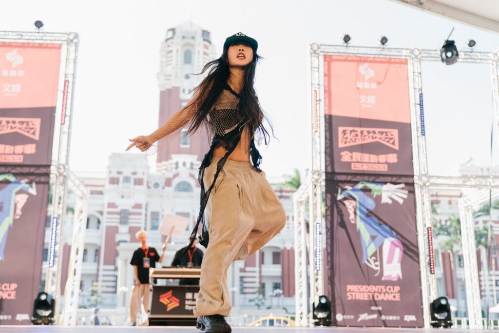 全場暴動!IP LOCKERS再登台灣巔峰 首屆「總統盃街舞大賽」封王!凱道炸裂見證台灣街舞歷史 全場暴動!IP LOCKERS再登台灣巔峰 首屆「總統盃街舞大賽」封王!凱道炸裂見證台灣街舞歷史