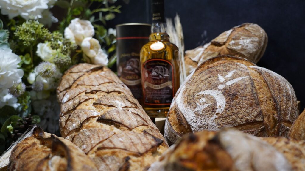 雙冠榮耀・讓世界嚐見台灣 台酒 × 吳寶春麥方店 攜手推出十五週年限定酸種麵包系列