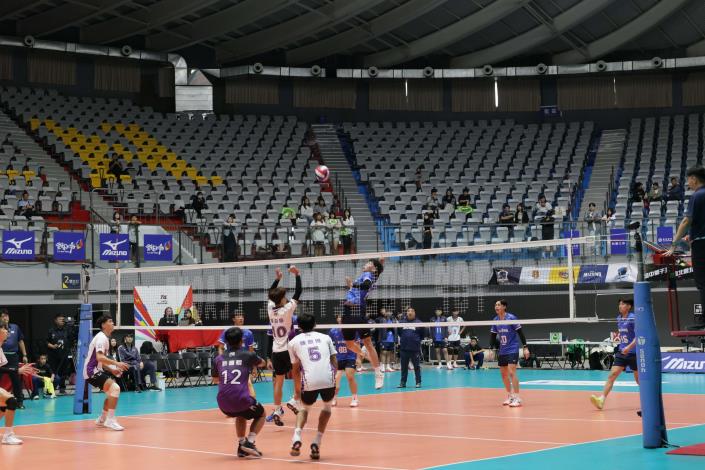 今日下午雲林美津濃在主場迎戰臺中獅子王，精采的傳接球、充滿速度感的扣殺，讓球迷盡情享受排球魅力。