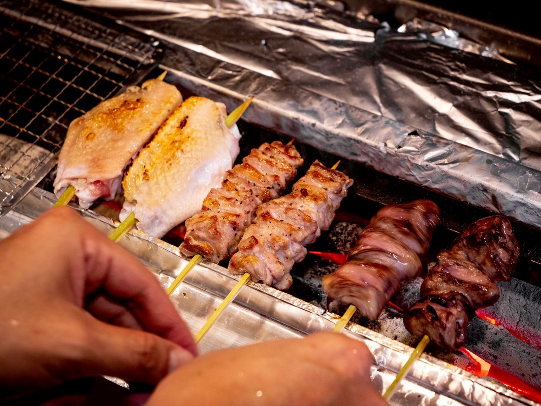 無國界Fine Dining！融合直火炭燒與台歐風味！盡顯國產地雞料理之風采！