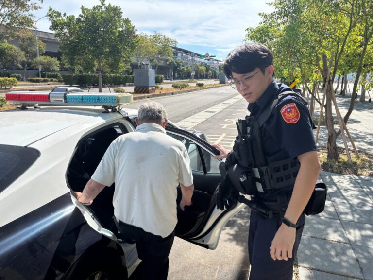 推車迷途 11 小時逾百公里　青埔警助 77 歲伯伯平安返家