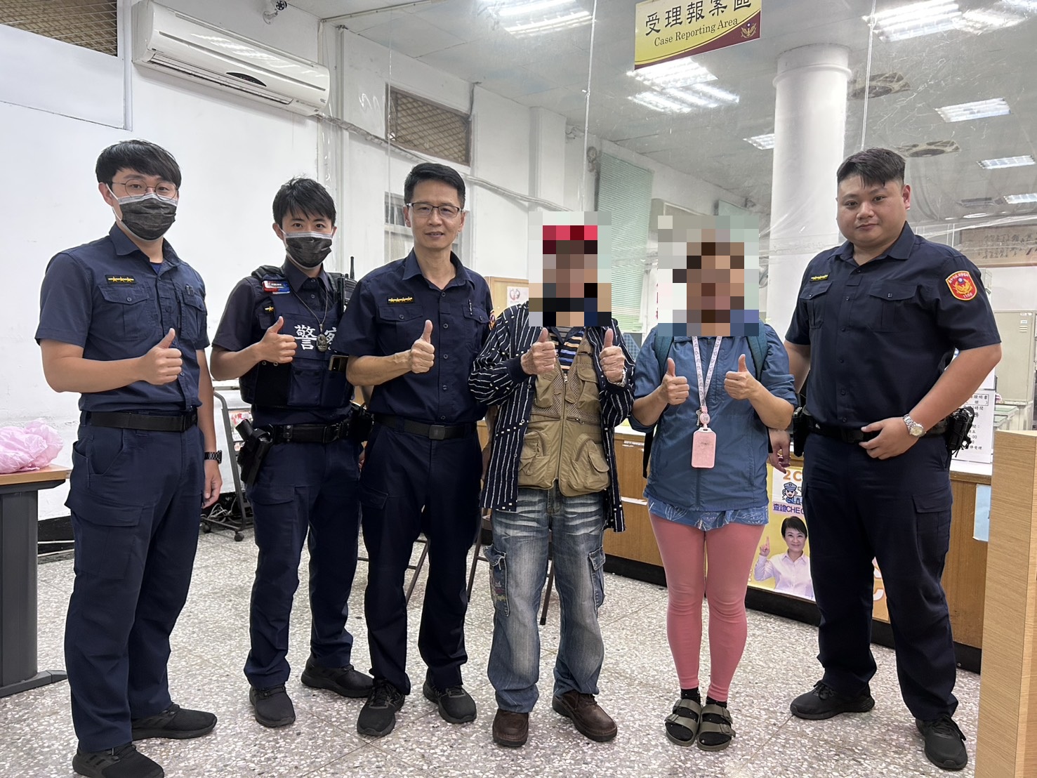 紅帽成關鍵!巡邏警眼尖辨識 迷途失智翁深夜被尋獲 紅帽成關鍵!巡邏警眼尖辨識 迷途失智翁深夜被尋獲