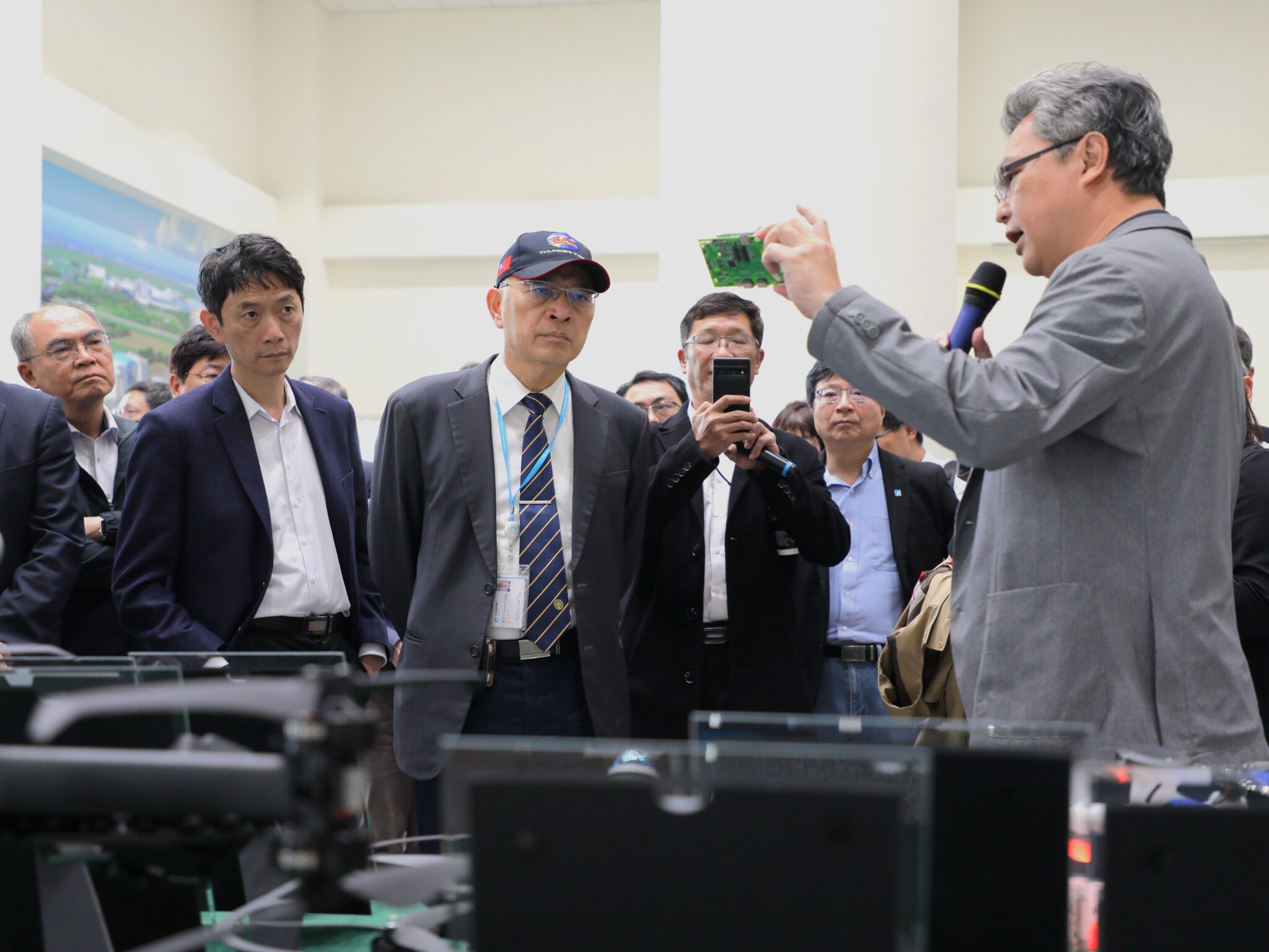 工研院長張培仁率團隊參訪　嘉縣亞創中心