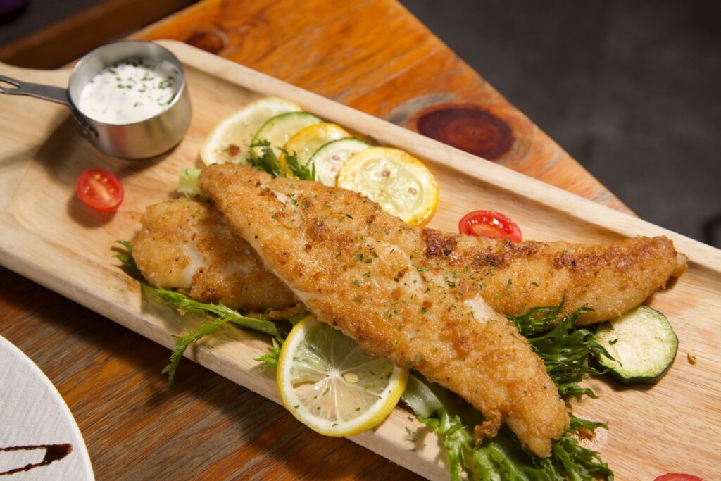 ABV閣樓餐酒館開啟歐陸新篇章 品味荷蘭質樸風情 風味香煎比目魚佐香草醬。( 圖 / 業者提供 )