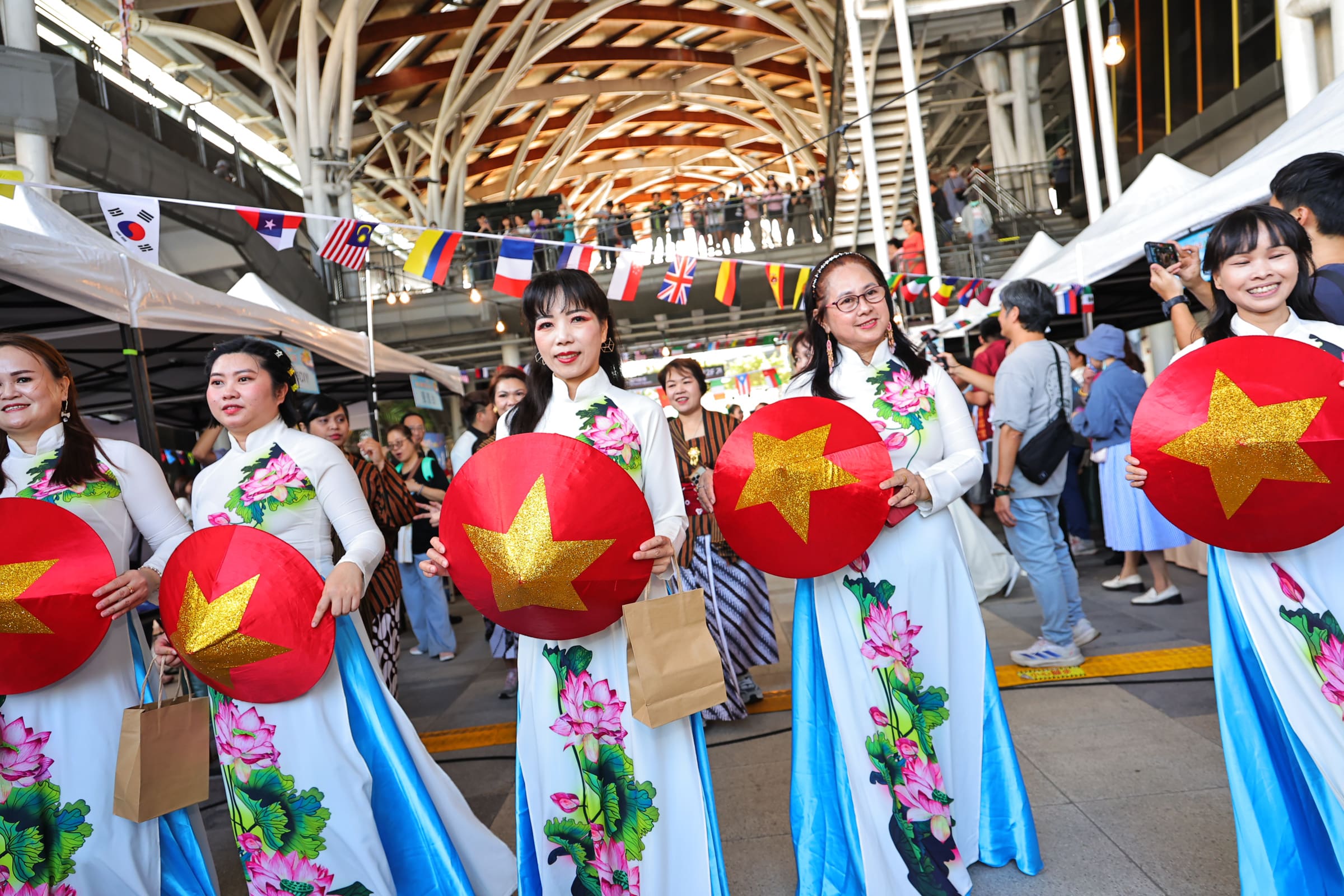 基隆國際移民生活節熱鬧登場 多元文化展演揭開基隆400年序幕 基隆國際移民生活節熱鬧登場 多元文化展演揭開基隆400年序幕