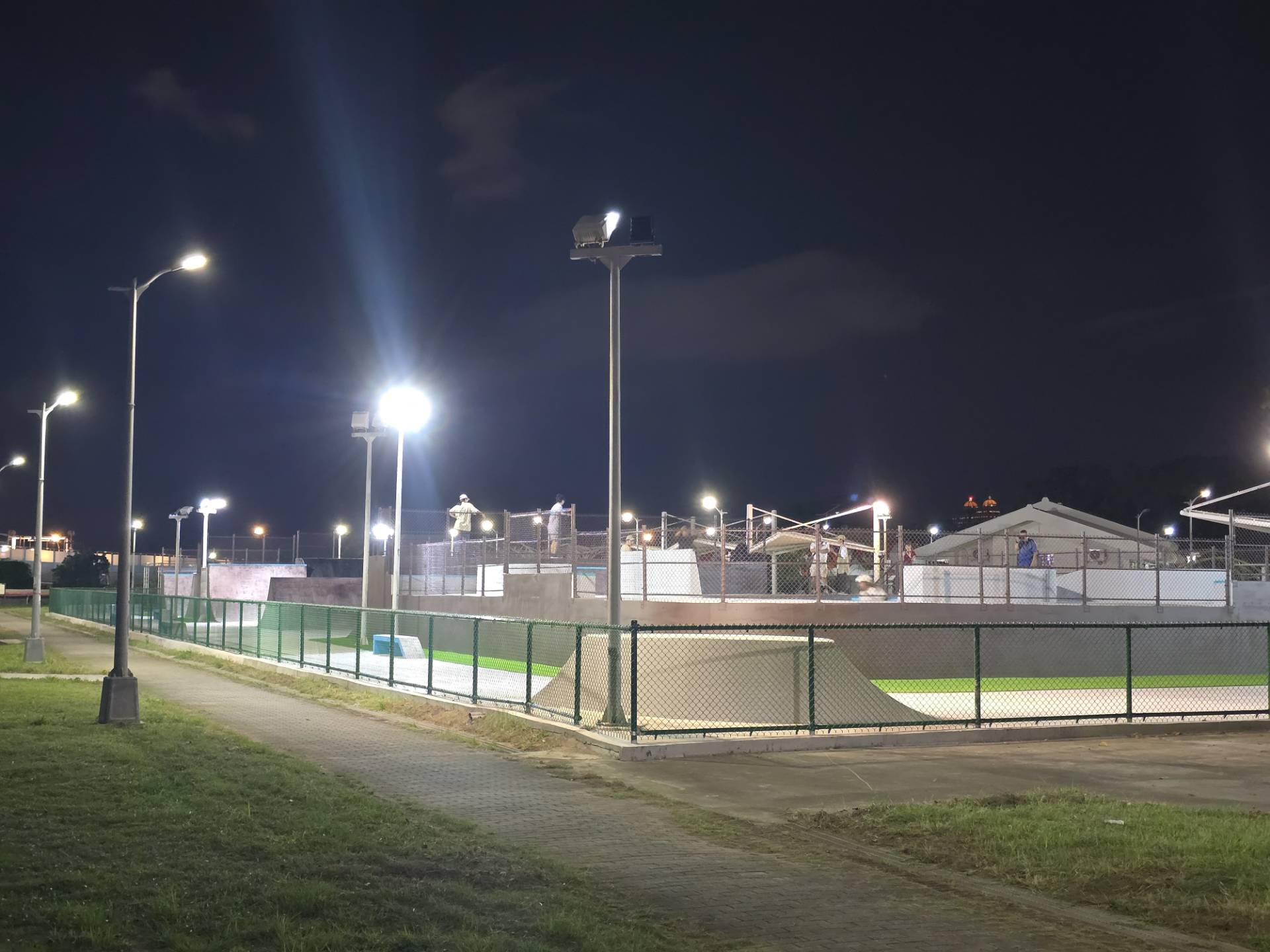 內湖極限運動場全新啟用 四大區域日夜皆能練功 內湖極限運動場全新啟用 四大區域日夜皆能練功