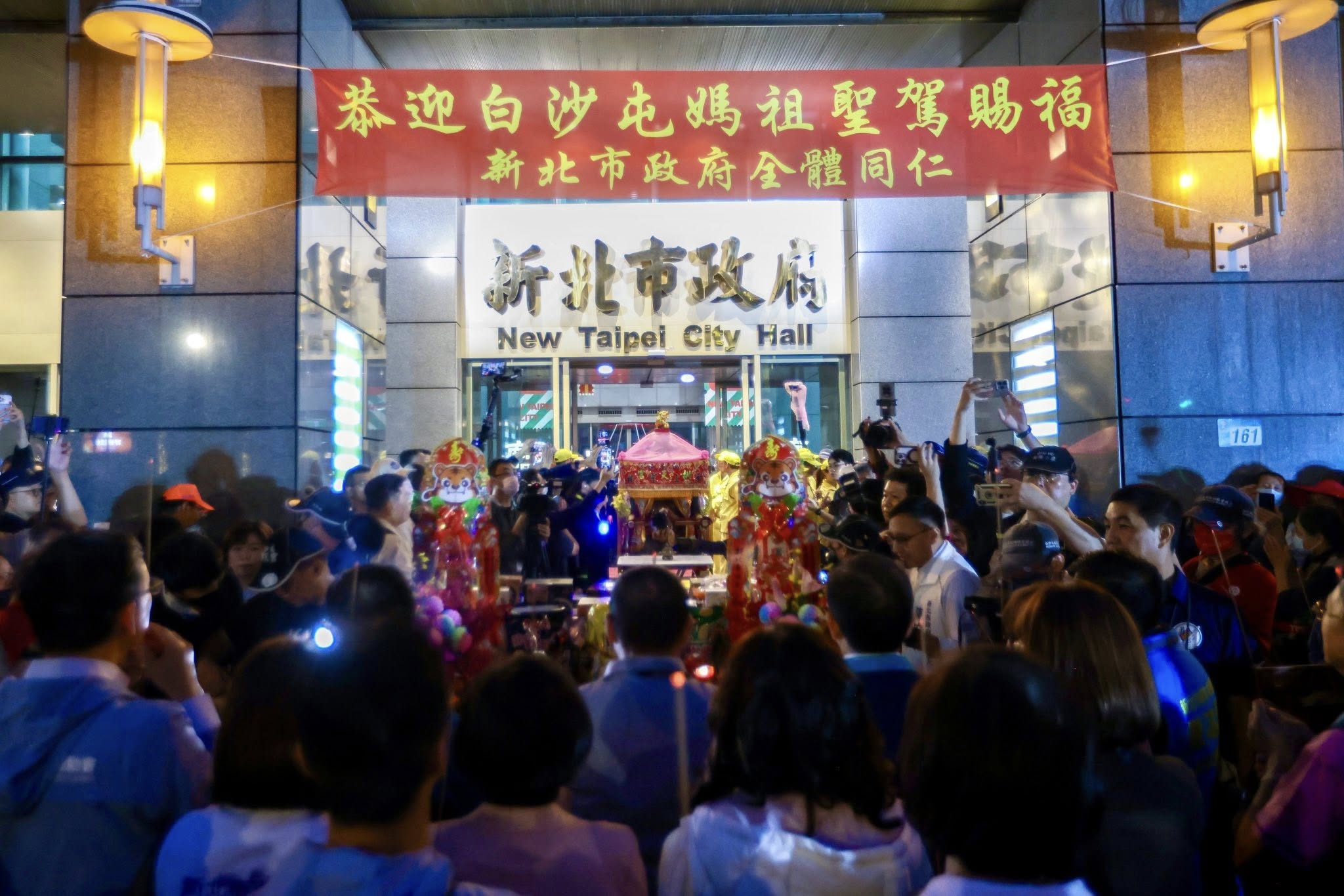 白沙屯媽祖新北贊境3天 吸引信眾朝聖 祈求媽祖保佑 白沙屯媽祖新北贊境3天 吸引信眾朝聖 祈求媽祖保佑