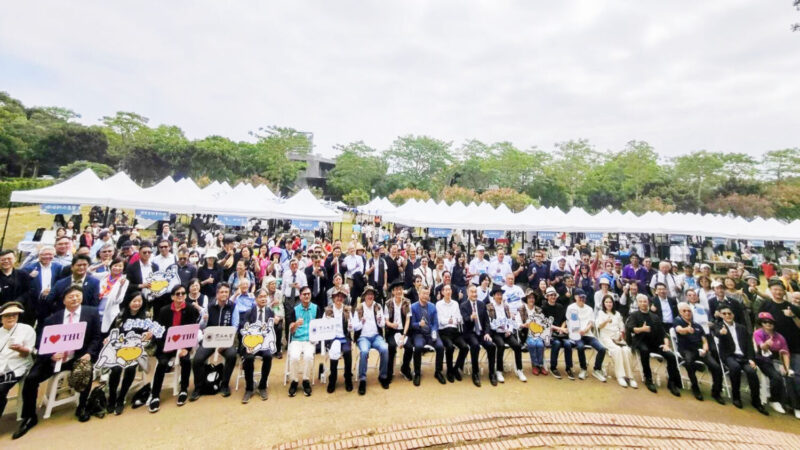 東海「牛奶節」與「玫瑰園」 地方創新與教育經濟深層辯證