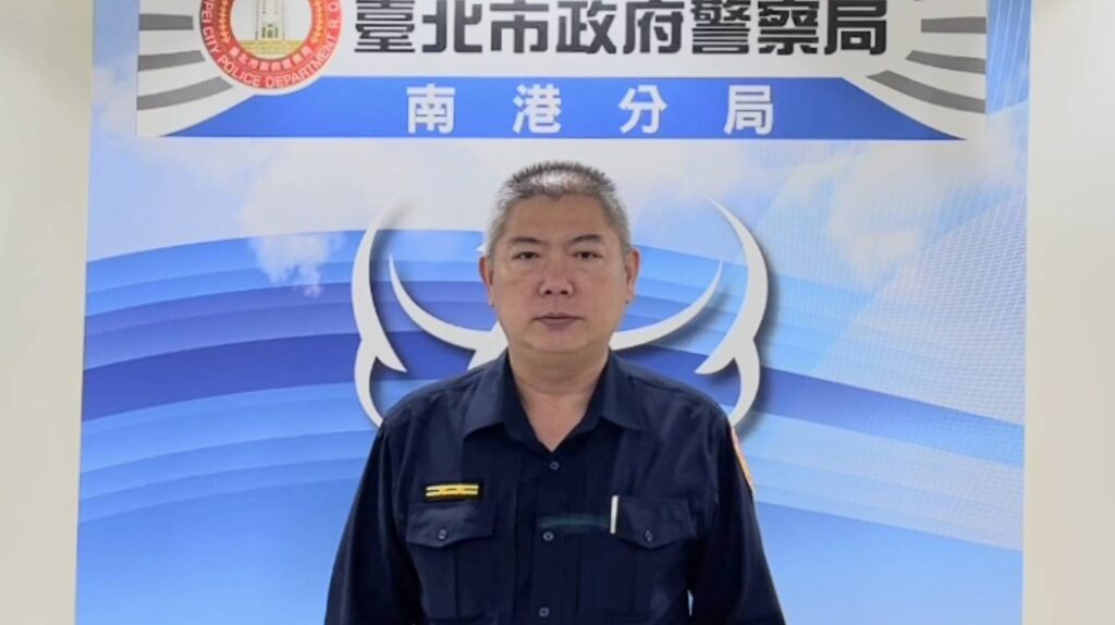 女子險遭投資詐騙50萬　南港警趁面交查獲車手、收水手及毒品！