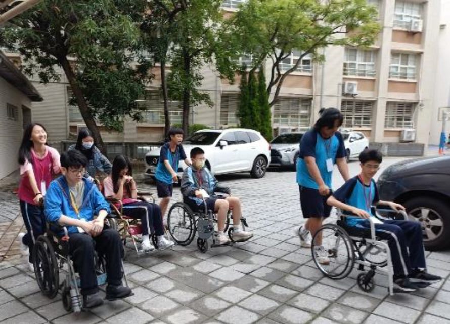 北市服務學習評選結果出爐 19校31組團隊競逐公民實踐力 北市服務學習評選結果出爐 19校31組團隊競逐公民實踐力